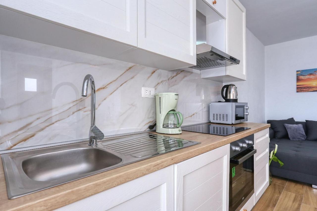 Apartments Poljak Ртина Екстер'єр фото